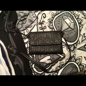 Black skull purse